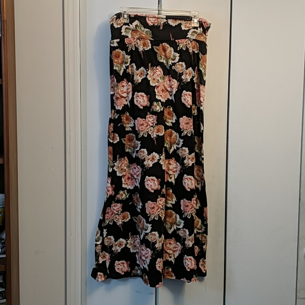Floral maxi skirt.
